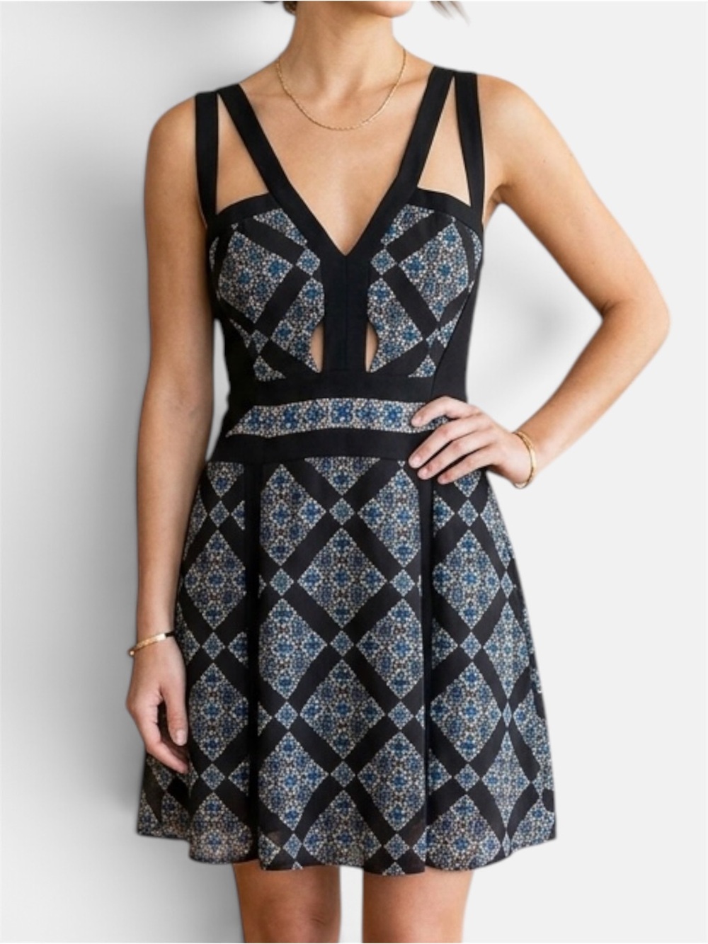 BCBG Maxazria Black and Blue Patterned Fit & Flare Dress